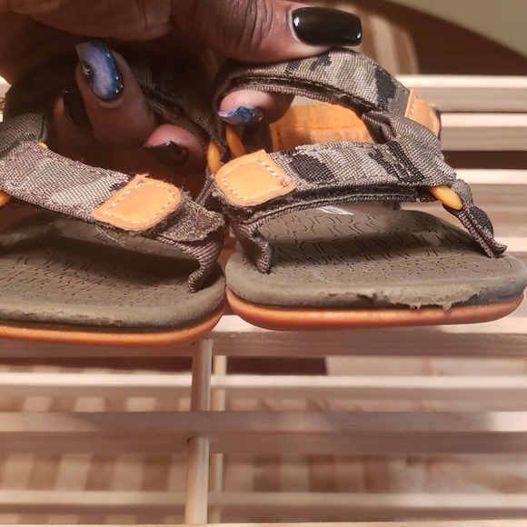 Sandals - Picture 5 of 5